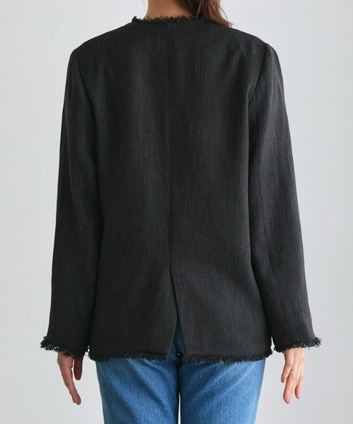 Pierrot（ピエロ）の「ノーカラーフリンジツイードジャケット（ノーカラージャケット・レディース・アイボリー/ブラック・L/M）」の15枚目の写真