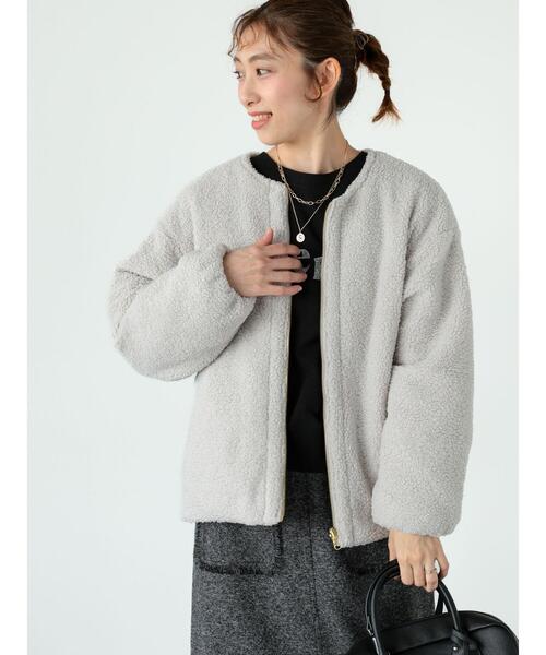 Lugnoncure(ルノンキュール)の「リバーシブルボアブルゾン(ブルゾン・レディース・オフホワイト/グレー/ベージュ・F)」の4枚目の写真