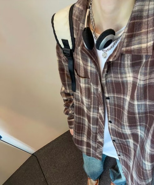 MGV（エムジーヴィー）の「オンブレチェックシャツ（シャツ/ブラウス・メンズ・ブラウン/ネイビー・MEDIUM/LARGE/X-LARGE）」の3枚目の写真