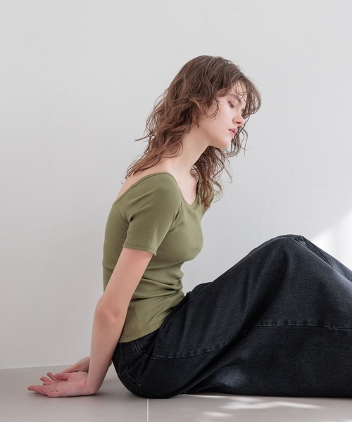 bijorie(ビジュリィ)の「【bijorie】カップ付きバックオープンTシャツ/NEW BASIC 25SS(Tシャツ/カットソー・レディース・ブラック/サックスブルー/カーキ/オフホワイト・MEDIUM/LG/LARGE)」の20枚目の写真