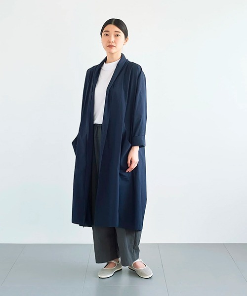 ata(アタ)の「ata robe 2. / 綿ブロード ローブコート(その他アウター・レディース・ネイビー/グレー/ホワイト/ピンク・MEDIUM)」の18枚目の写真