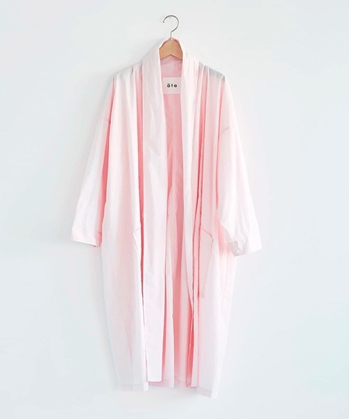 ata(アタ)の「ata robe 2. / 綿ブロード ローブコート(その他アウター・レディース・ネイビー/グレー/ホワイト/ピンク・MEDIUM)」の19枚目の写真