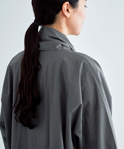 ata(アタ)の「ata robe 2. / 綿ブロード ローブコート(その他アウター・レディース・ネイビー/グレー/ホワイト/ピンク・MEDIUM)」の21枚目の写真