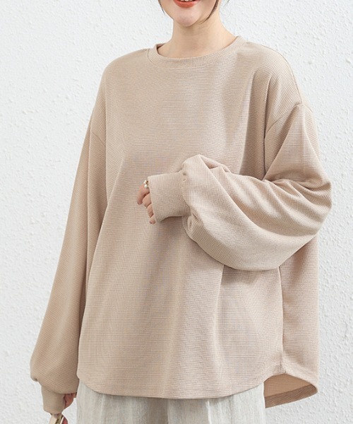 Coo+i(クーイ)の「オーバーサイズワッフルカットソー(Tシャツ/カットソー・レディース・ブラック/グレー/ホワイト/グリーン/モカ/ベージュ・FREE)」の2枚目の写真