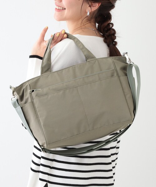 SHOO・LA・RUE（シューラルー）の「【撥水／2WAY】12ポケットトートバッグ【キャリーオン】（トートバッグ・レディース・グレー/アイボリー/ブラック・00）」の22枚目の写真