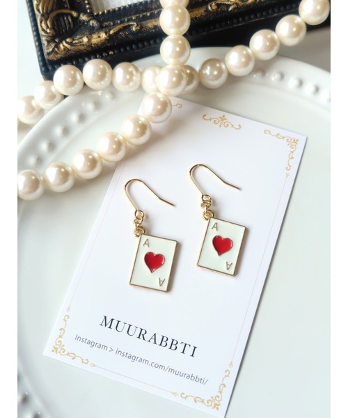 tone(トーン)の「【MUURABBTI】トランプピアス(MA)(ピアス(両耳用)・レディース・ゴールド・FREE)」の1枚目の写真