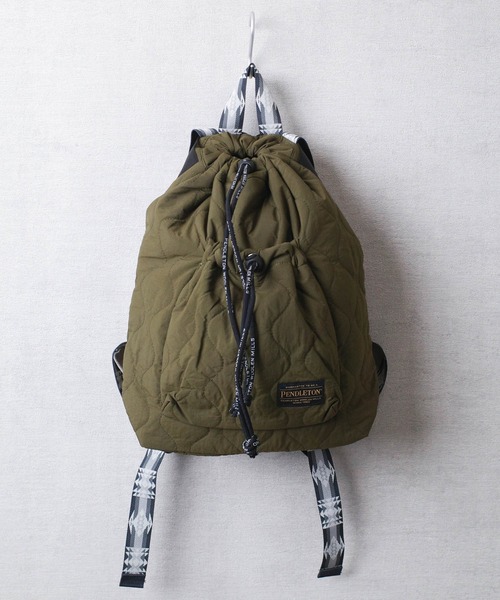 PENDLETON（ペンドルトン）の「【PE2】【PENDLETON/ペンドルトン】QUILTING KNAPSACK キルティング ナップサック（バックパック/リュック・レディース・ブラック/オリーブドラブ・FREE）」の2枚目の写真