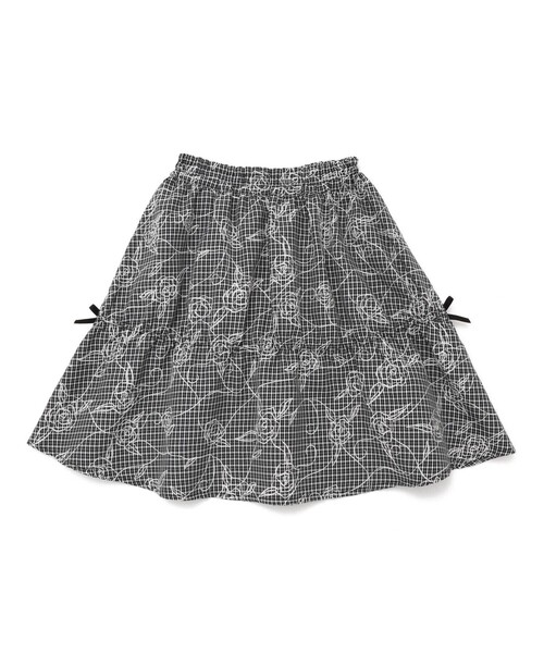 BeBe（ベベ）の「【お揃い】先染めチェックローズプリントミモレ丈スカート(110~160cm)（スカート・キッズ・ブラック系その他・140cm/150cm/130cm/120cm）」の6枚目の写真
