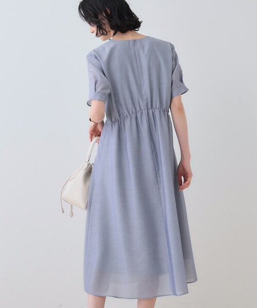 INDIVI（インディヴィ）の「【洗える／エアリー】ハイウエストワンピース（ワンピース・レディース・ネイビー系2/ネイビー系3/ブラウン系その他5/ブルーグリーン/ベージュ系その他5・40/38/36/19/15 /13/05/03）」の12枚目の写真