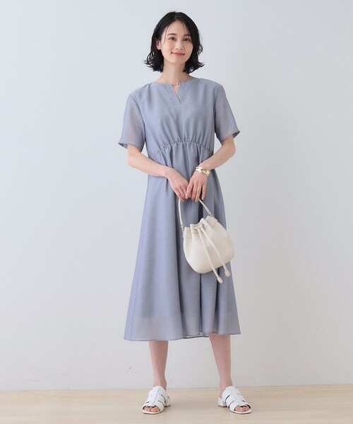 INDIVI（インディヴィ）の「【洗える／エアリー】ハイウエストワンピース（ワンピース・レディース・ネイビー系2/ネイビー系3/ブラウン系その他5/ブルーグリーン/ベージュ系その他5・40/38/36/19/15 /13/05/03）」の11枚目の写真