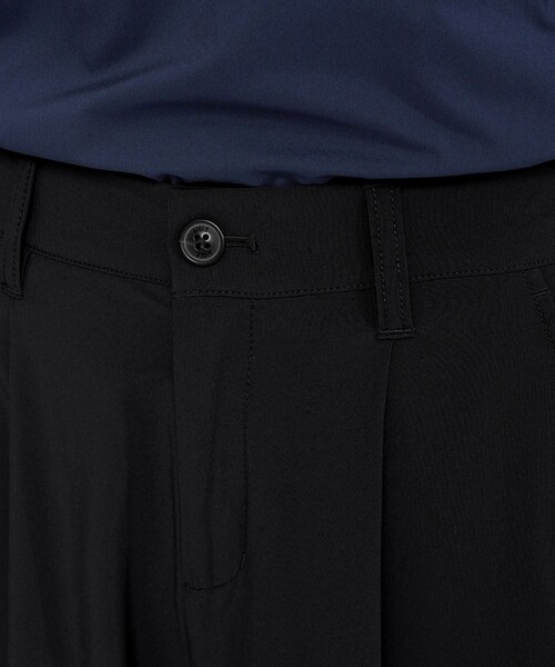 AIGLE（エーグル）の「UVカット 速乾 ワンポイントロゴ刺繍 ワイドレッグ フレアパンツ / ドレープワイドパンツ（その他パンツ・レディース・ブラック/ベージュ・38/36/34/40）」の5枚目の写真