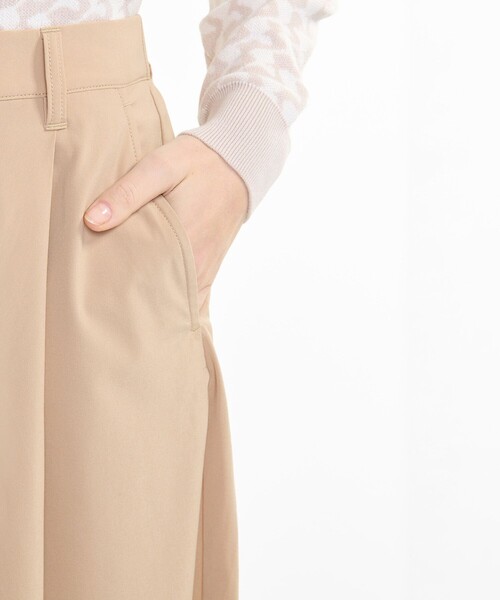 AIGLE（エーグル）の「UVカット 速乾 ワンポイントロゴ刺繍 ワイドレッグ フレアパンツ / ドレープワイドパンツ（その他パンツ・レディース・ブラック/ベージュ・38/36/34/40）」の9枚目の写真