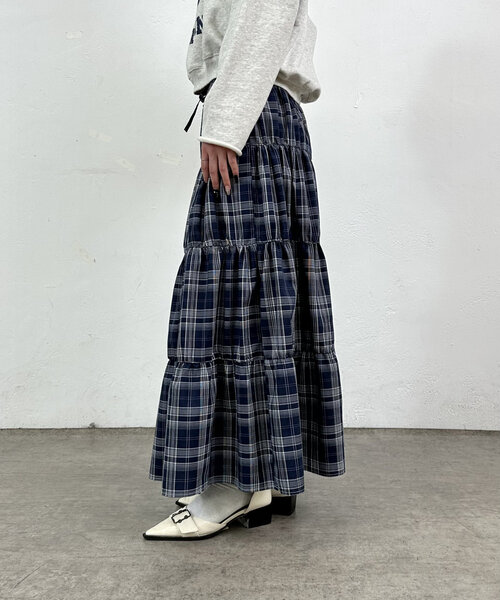 WHO'S WHO gallery（フーズフーギャラリー）の「ギャザーロングスカート（スカート・レディース・ブラック/ホワイト/ネイビー・FREE）」の5枚目の写真