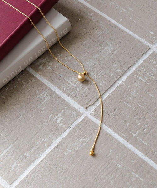 Elura（エルーラ）の「＜2025セレモニー＞Yパールネックレス/252368（ネックレス・レディース・ゴールド・ONE SIZE）」の7枚目の写真