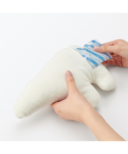 無印良品(ムジルシリョウヒン)の「ポケット付き 動物クッション(ホッキョクグマ) 26×16.5cm(クッション/クッションカバー・メンズ・その他・FREE)」の5枚目の写真