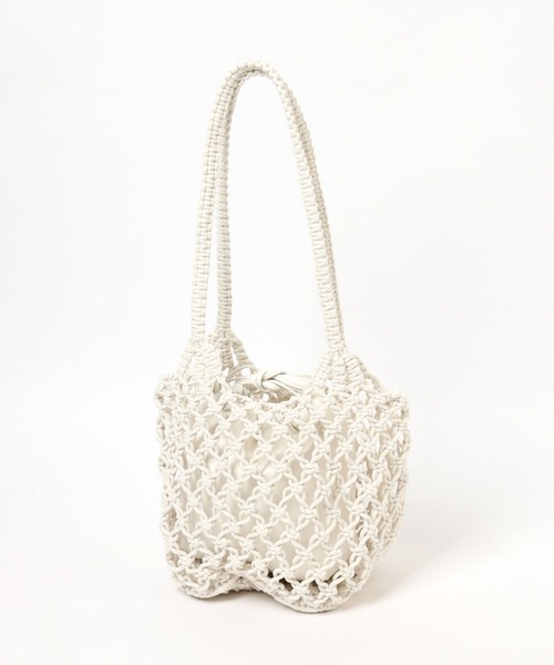 LOWRYS FARM(ローリーズファーム)の「マクラメキンチャクツキトート 284437(トートバッグ・レディース・ブルー/アイボリー/ピンク・FREE)」の2枚目の写真