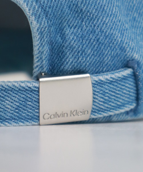 Calvin Klein（カルバン・クライン）の「【Calvin Klein/カルバンクライン】LOGO EMBROIDERED DENIM BASEBALL CAP/ヴィンテージデニム モノグラムキャップ（キャップ・メンズ・ライトインディゴブルー・FREE）」の3枚目の写真