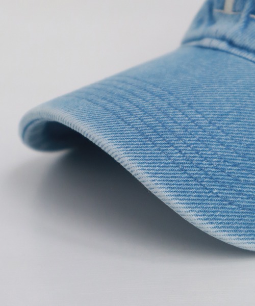 Calvin Klein（カルバン・クライン）の「【Calvin Klein/カルバンクライン】LOGO EMBROIDERED DENIM BASEBALL CAP/ヴィンテージデニム モノグラムキャップ（キャップ・メンズ・ライトインディゴブルー・FREE）」の4枚目の写真