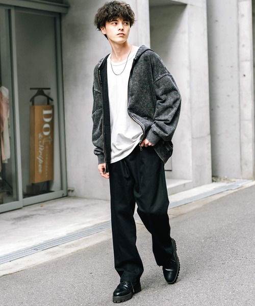 Rocky Monroe（ロッキーモンロー）の「ルーズシルエットワイドデニムパンツ（デニムパンツ・メンズ・ケミカルウォッシュ/ブルー/ダークブラック/ライトブラック/ワンウォッシュ/ブラック/オフホワイト・M/L/XL）」の14枚目の写真