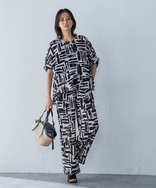 LAUTREAMONT（ロートレアモン）の「麻調ボイルプリントブラウス≪洗濯機で洗える≫（シャツ/ブラウス・レディース・ブルー系その他/ブラック系その他・9号）」の3枚目の写真