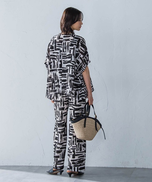 LAUTREAMONT（ロートレアモン）の「麻調ボイルプリントブラウス≪洗濯機で洗える≫（シャツ/ブラウス・レディース・ブルー系その他/ブラック系その他・9号）」の5枚目の写真