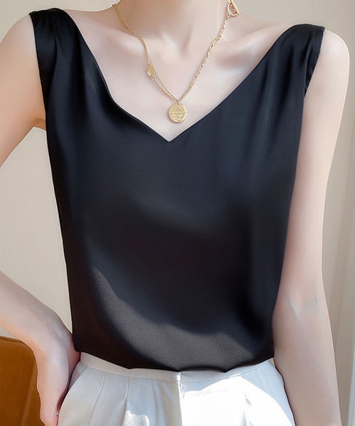 DAY CLOSET(デイ クローゼット)の「レディース デコルテ綺麗見せ。バックキャミ風Vネックトップス(キャミソール・レディース・ベージュ/ブラック/カーキ/ホワイト/ピンク・XL/L/M/S/2XL)」の3枚目の写真