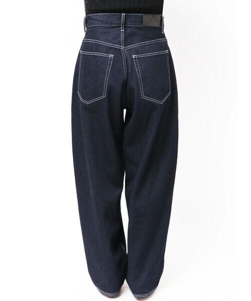 ELENDEEK（エレンディーク）の「ワンウォッシュデニムパンツ（デニムパンツ・レディース・インディゴブルー・01/02）」の4枚目の写真