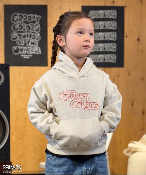 GROOVY COLORS（グルービーカラーズ）の「SNOOPY FRIENDS Sweat Hoodie（パーカー・キッズ・オフホワイト・145/135）」の4枚目の写真