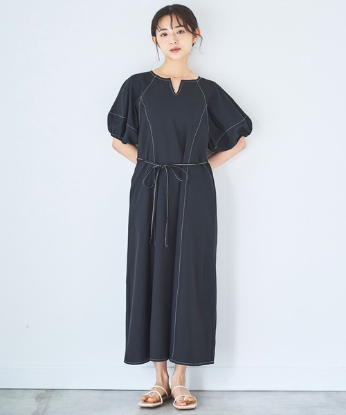 mil(ミル)の「ランタンスリーブ キーネックワンピース(ワンピース・レディース・グレイッシュベージュ/ダークブラウン/ブラック・XS/S)」の4枚目の写真