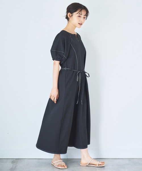 mil(ミル)の「ランタンスリーブ キーネックワンピース(ワンピース・レディース・グレイッシュベージュ/ダークブラウン/ブラック・XS/S)」の6枚目の写真