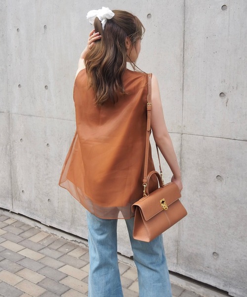 LAULEN(ローレン)の「sheer layered sleeveless tops /シアーレイヤードクルーネックノースリトップス(シャツ/ブラウス・レディース・ブラウン/グレー/ブラック・FREE)」の11枚目の写真