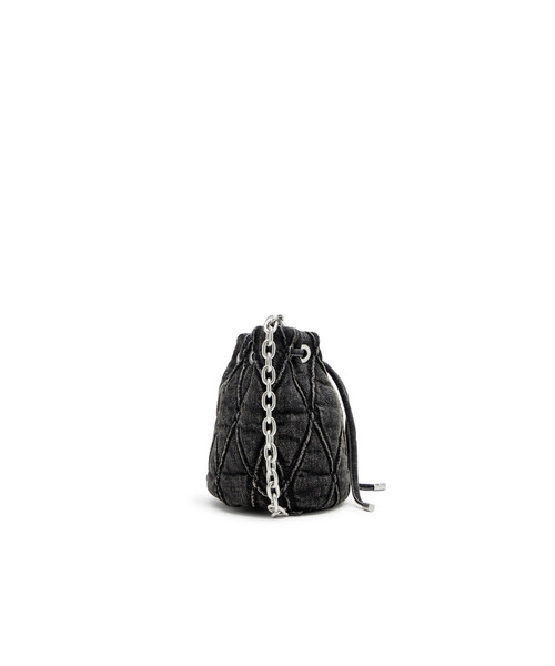 DIESEL(ディーゼル)の「ウィメンズ バケットバッグ S CHARM-D CHARM-D BUCKET S(ショルダーバッグ・レディース・ブラック・UNI)」の9枚目の写真