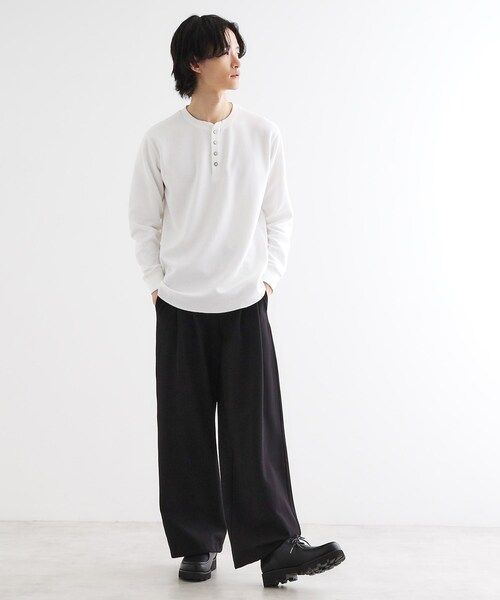 tk.TAKEO KIKUCHI（ティーケータケオキクチ）の「ワッフル＆スムースプレートヘンリーカットソー（Tシャツ/カットソー・メンズ・ホワイト/ブラック・03/02）」の5枚目の写真