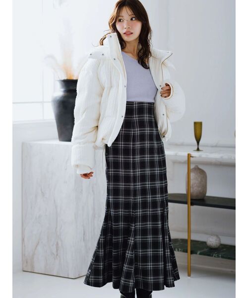 MERCURYDUO（マーキュリーデュオ）の「アシメパールチェーンワンショルニット（ニット/セーター・レディース・チャコールグレー/ブラック/ベージュ/レッド/ブラウン/ブルー・FREE）」の9枚目の写真