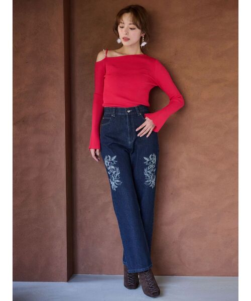 MERCURYDUO（マーキュリーデュオ）の「アシメパールチェーンワンショルニット（ニット/セーター・レディース・チャコールグレー/ブラック/ベージュ/レッド/ブラウン/ブルー・FREE）」の19枚目の写真