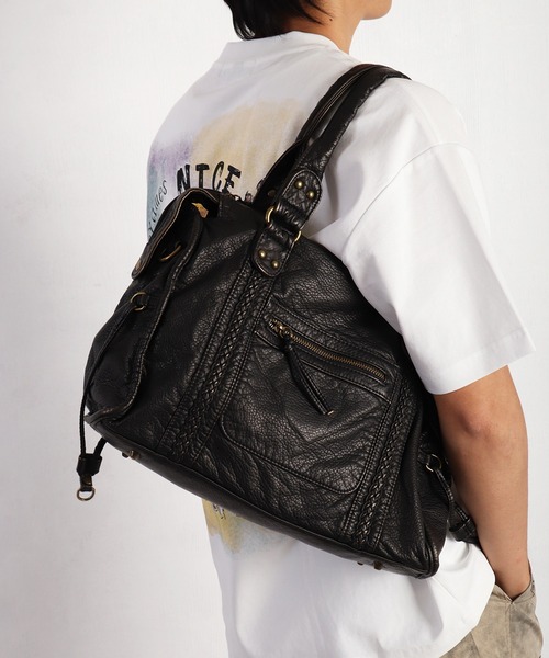 WESTSEA（ウエストシー）の「シボレザー エイジング加工 編み上げ ステッチ ショルダーバッグ（ショルダーバッグ・メンズ・ブラック・FREE）」の6枚目の写真