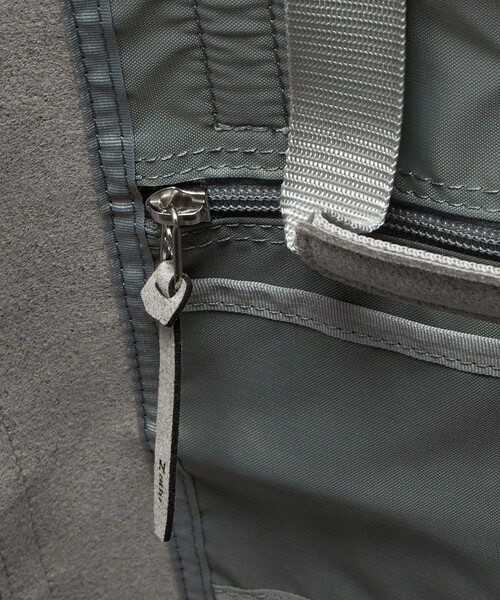 zattu（ザッツ）の「＜zattu＞ALCOTT-H2/トートバッグ（トートバッグ・メンズ・グレー系/ブラック・FREE）」の4枚目の写真