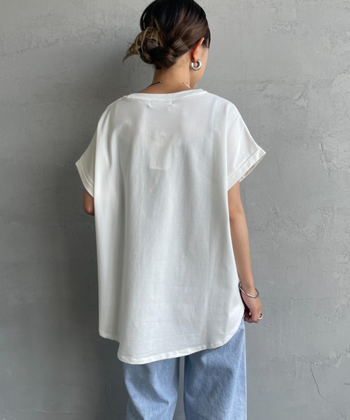MAISON DE L'ALLURE（メゾンドゥラリュール）の「[MAISON DE L'ALLURE/メゾンドゥラリュール] エンボス加工 BOXロゴTシャツ（Tシャツ/カットソー・レディース・チャコールグレー/オフホワイト/ブラック・F）」の19枚目の写真