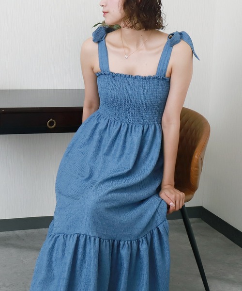 libelle more(リベル モア)の「リボンショルダーシャーリングキャミワンピース(ワンピース・レディース・ブルー/ブラック/アイボリー・M/L)」の6枚目の写真