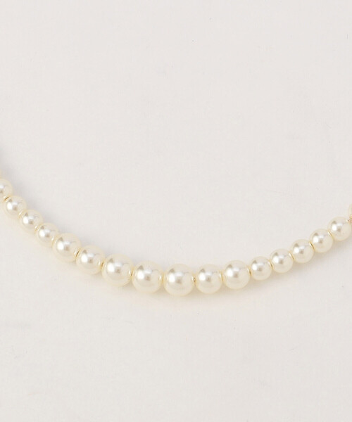 COMME CA ISM(コムサイズム)の「プラスチックパールスライドネックレス(ネックレス・レディース・ゴールド・FREE)」の5枚目の写真