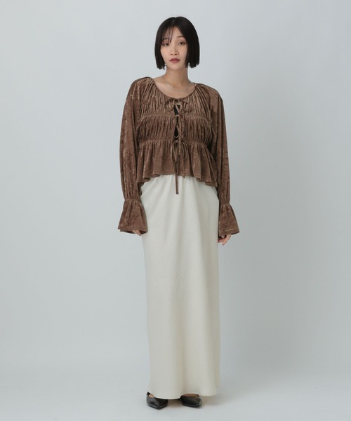 LOWRYS FARM（ローリーズファーム）の「ベロアシャーリングブラウス  580212（シャツ/ブラウス・レディース・チャコールグレー/オフホワイト/ライトグレー/ブラウン・FREE）」の22枚目の写真