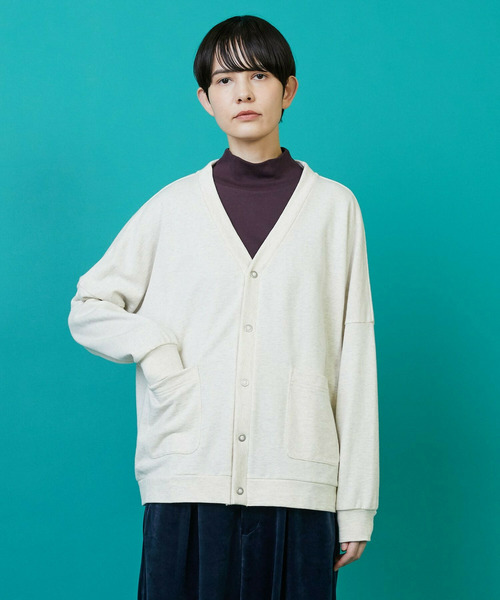 FRAPBOIS(フラボア)の「ウラケカーデ(カーディガン/ボレロ・レディース・グレー/ブラック/オートミール・1/2)」の1枚目の写真