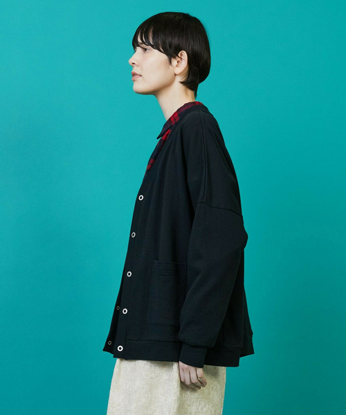 FRAPBOIS(フラボア)の「ウラケカーデ(カーディガン/ボレロ・レディース・グレー/ブラック/オートミール・1/2)」の22枚目の写真