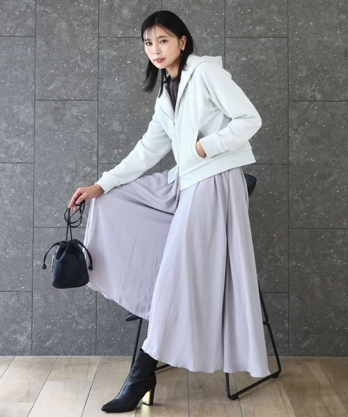 MK MICHEL KLEIN(エムケーミッシェルクラン)の「ラメ裏毛スウェットダブルジップパーカー/洗える(パーカー・レディース・ライトグレー/ベージュ・38)」の22枚目の写真