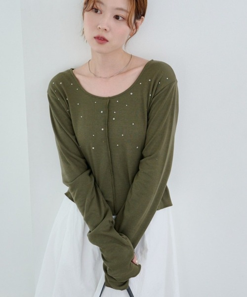 Kastane(カスタネ)の「*スタッズリブカットソー(Tシャツ/カットソー・レディース・カーキ/ネイビー/オフホワイト・FREE)」の2枚目の写真