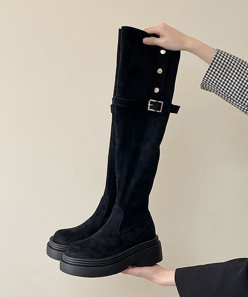 c.u.l（シーユーエル）の「厚底 スエード調 2WAY ベルト付き ニーハイロングブーツ culs146（ブーツ・レディース・ブラック/ベージュ・39/38/37/36）」の5枚目の写真