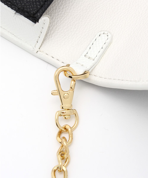 Samantha Thavasa Petit Choice（サマンサタバサ　プチチョイス）の「バイカラーレザーシリーズ　ミニバッグ◆（ショルダーバッグ・レディース・ブラック/ホワイト/ピンク/梅・FREE）」の9枚目の写真