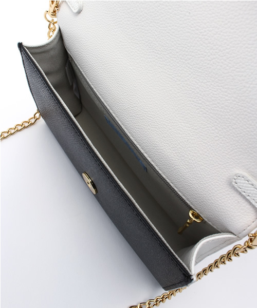 Samantha Thavasa Petit Choice（サマンサタバサ　プチチョイス）の「バイカラーレザーシリーズ　ミニバッグ◆（ショルダーバッグ・レディース・ブラック/ホワイト/ピンク/梅・FREE）」の14枚目の写真