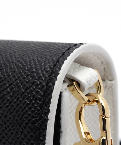 Samantha Thavasa Petit Choice（サマンサタバサ　プチチョイス）の「バイカラーレザーシリーズ　ミニバッグ◆（ショルダーバッグ・レディース・ブラック/ホワイト/ピンク/梅・FREE）」の17枚目の写真