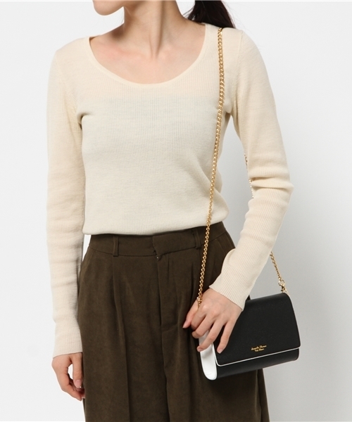 Samantha Thavasa Petit Choice（サマンサタバサ　プチチョイス）の「バイカラーレザーシリーズ　ミニバッグ◆（ショルダーバッグ・レディース・ブラック/ホワイト/ピンク/梅・FREE）」の12枚目の写真